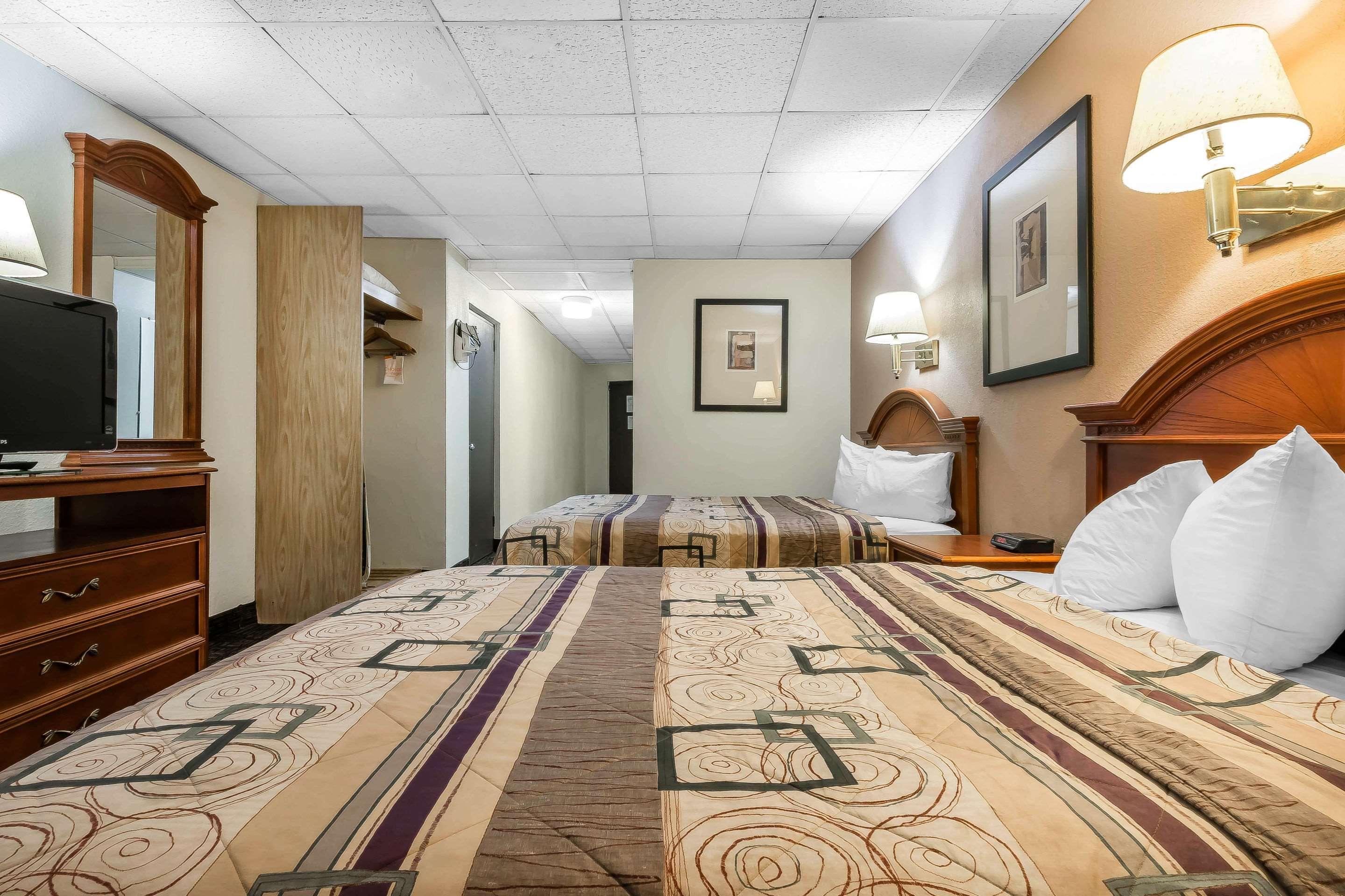 Quality Inn & Suites Binghamton Vestal Exterior photo